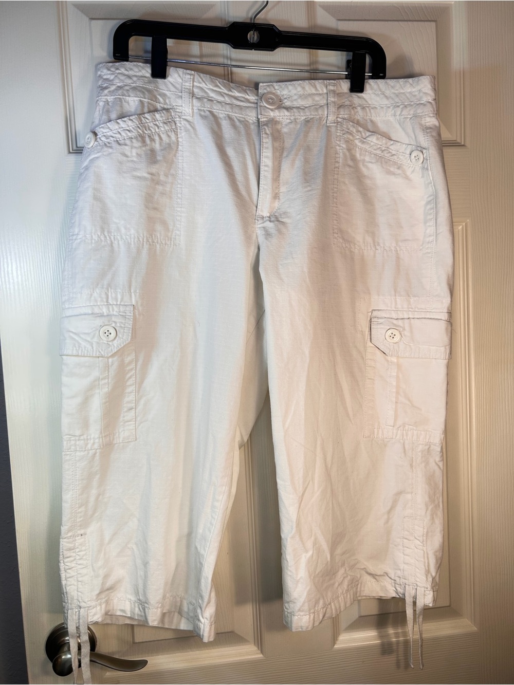 French Cuff Off-White Cotton Capris